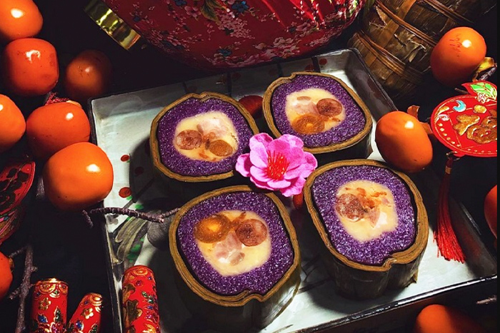 Bánh tét lá cẩm cake